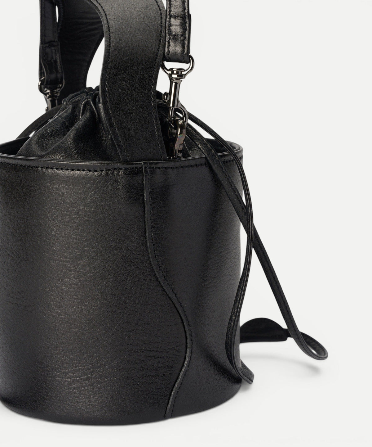 B.08 Black